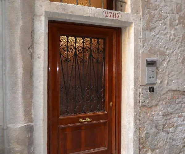 Ca' Bacio Della Luna Apartamento *