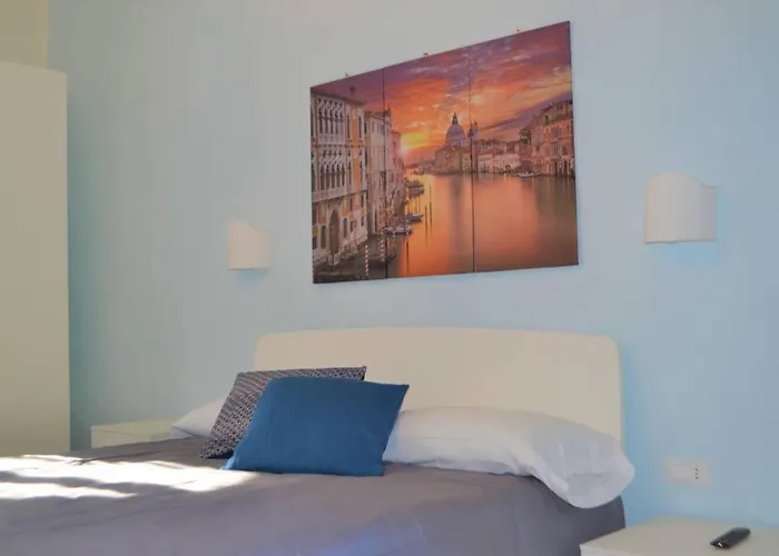 Ca' Bacio Della Luna البندقية